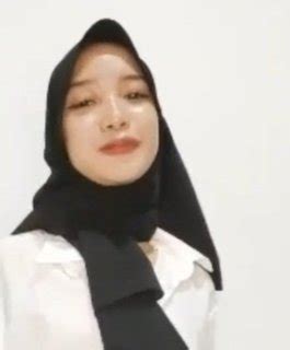 ngocobat|Ukhty Berkacamata Tetek Gede .